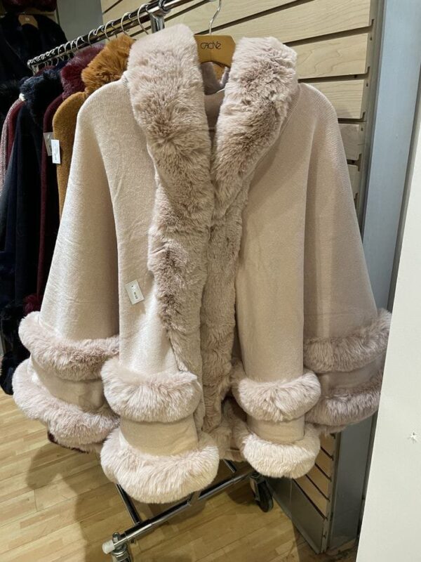 Double layer fur cape - Image 8