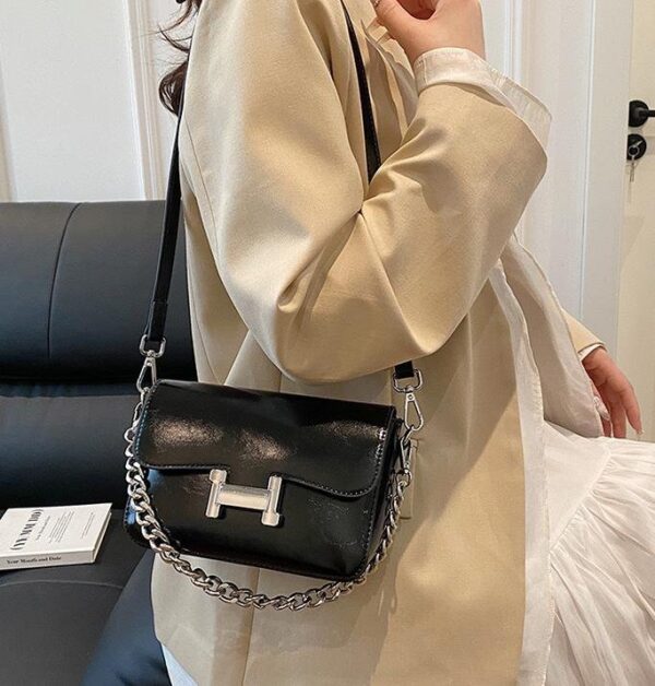 Superior Quality Finishing Leather Look Baguette bag - Image 10