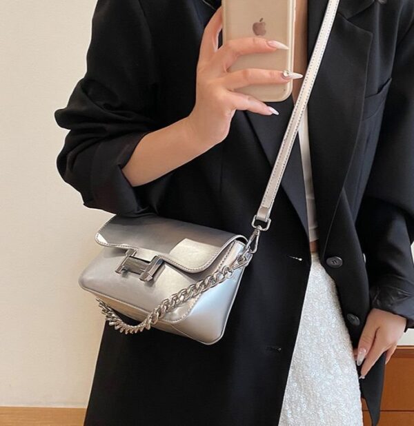 Superior Quality Finishing Leather Look Baguette bag - Image 4