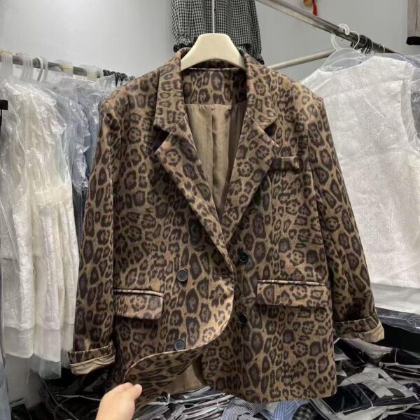Leopard Printed Blazer - Image 2