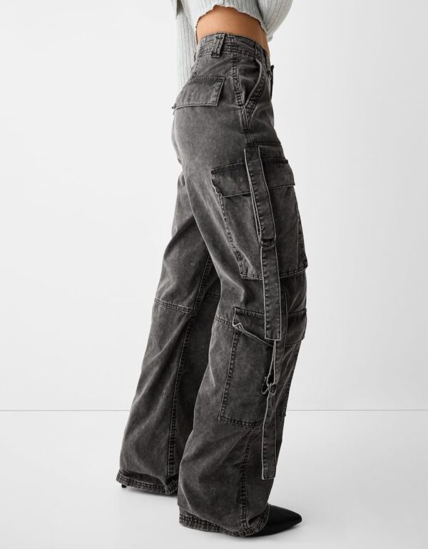 Heavy Quality Branded Multi Pockets Baggy Cargo - Image 2