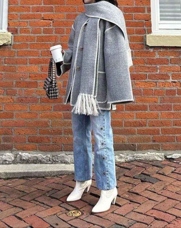 Oversize Zed Jacket With Cape - Image 13