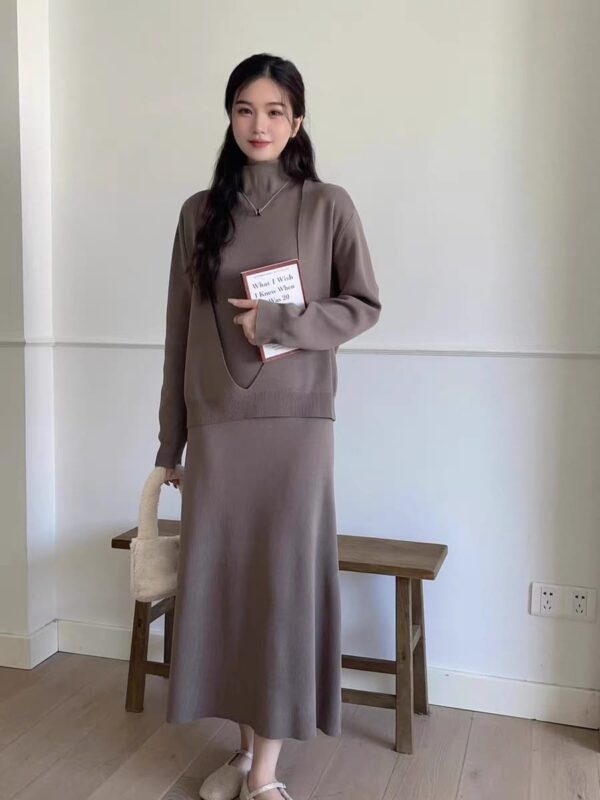High End Knitted Dress Set Two Pieces - Image 4