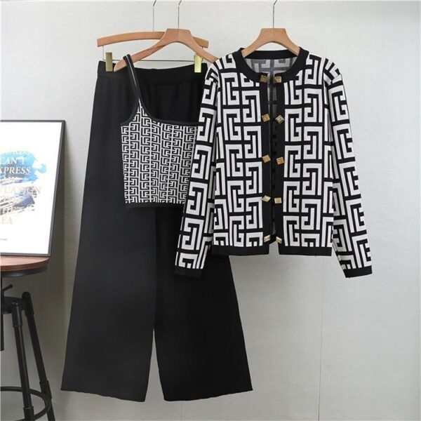 Luxury Stella  3 Piece Set - Image 8