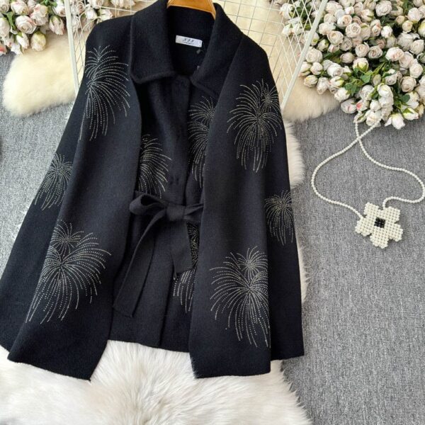 Double Layer Stylish Cape - Image 9