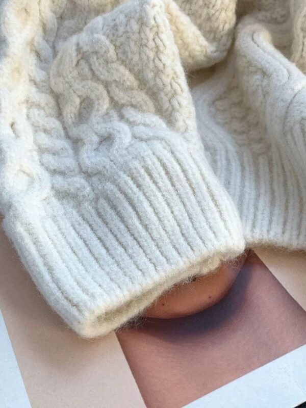 Cable Knitted Bow Top - Image 12