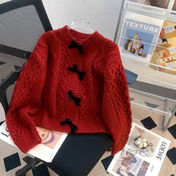 Cable Knitted Bow Top - Image 11